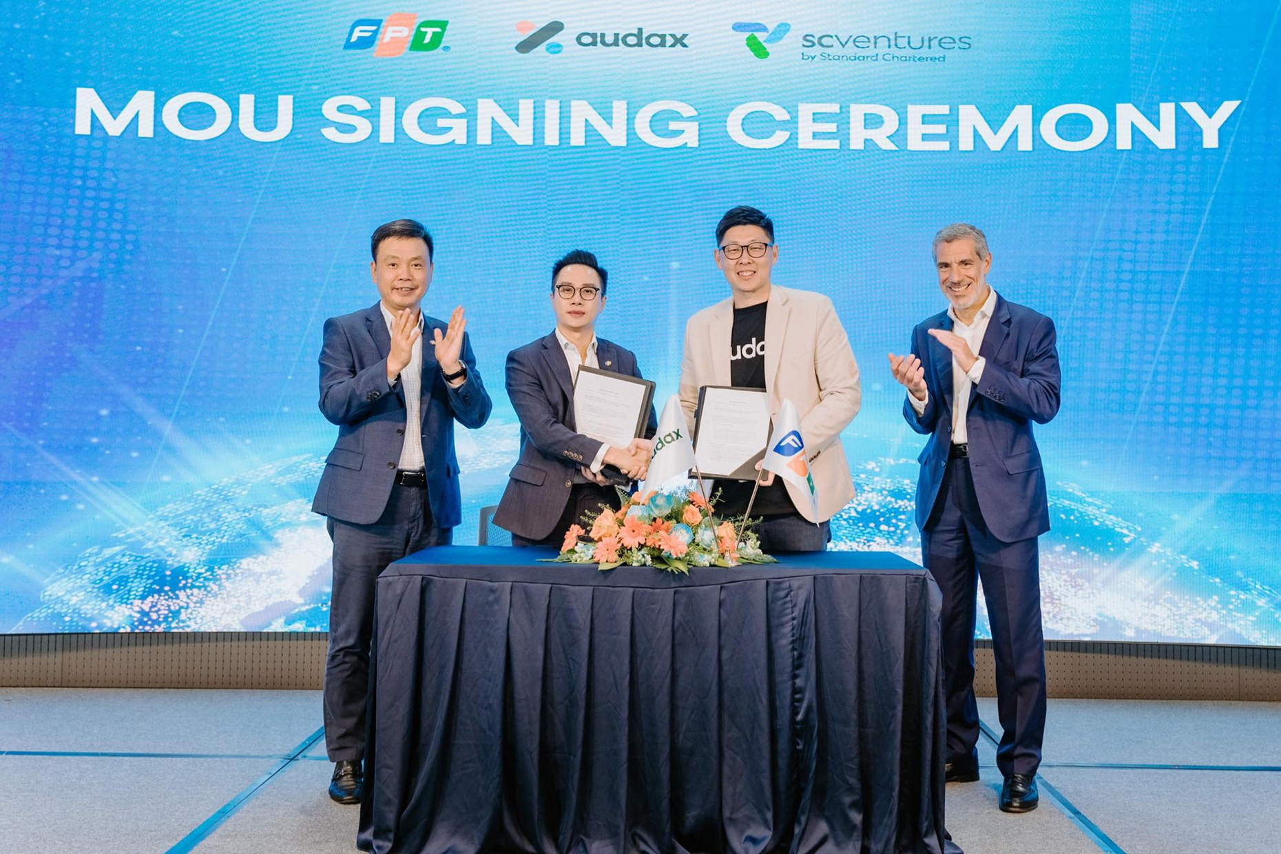Công ty con của Standard Chartered hợp tác với FPT thúc đẩy đổi mới ngân hàng số