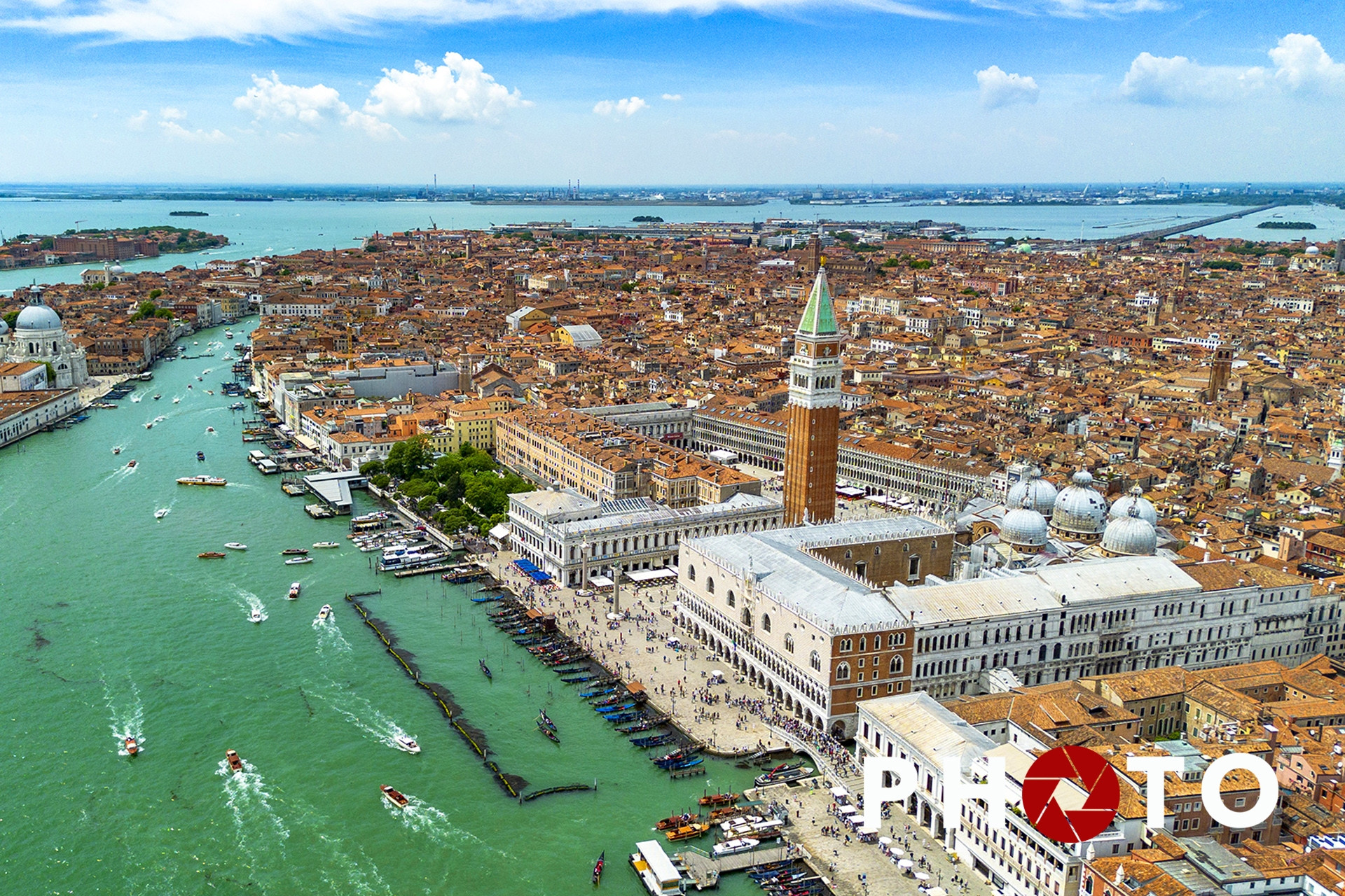 Khách Việt háo hức 'phá đảo' các địa danh nổi tiếng thế giới ở Italia