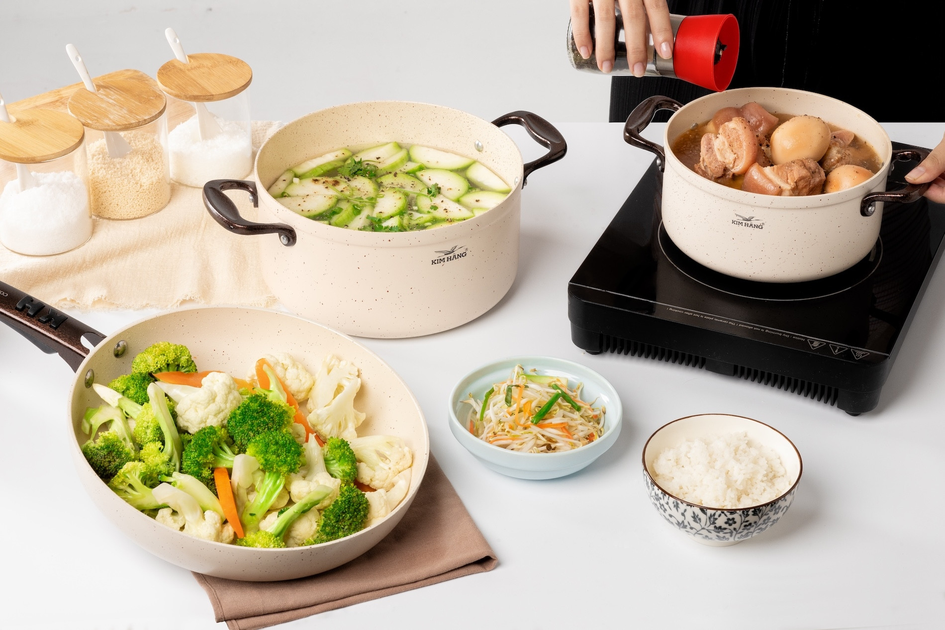 Kim Hằng - gần nửa thế kỷ đồng hành gian bếp Việt