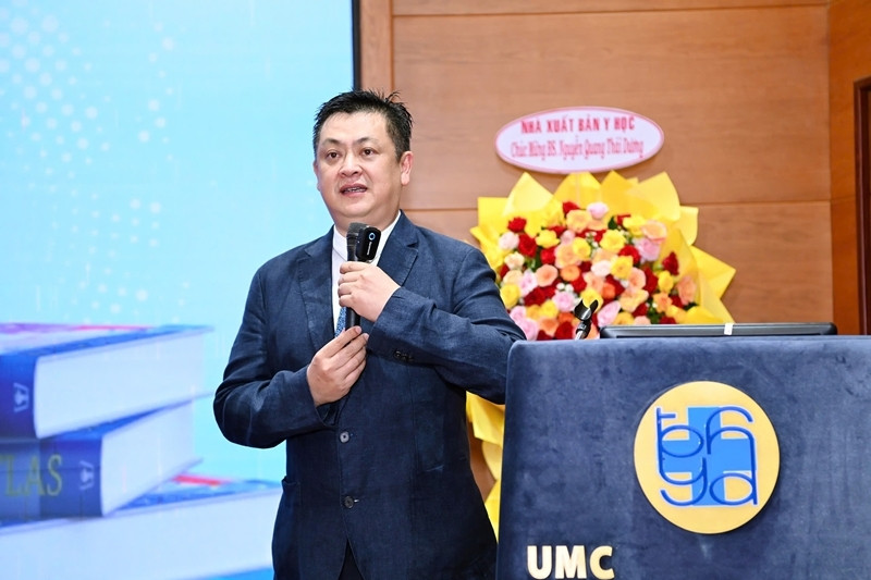 Bác sĩ Nguyễn Quang Thái Dương ra mắt sách