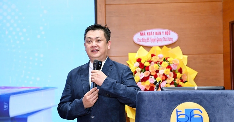 Bác sĩ Nguyễn Quang Thái Dương ra mắt sách