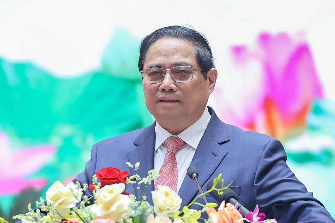 Thủ tướng yêu cầu tập trung đào tạo, bồi dưỡng chỉ huy trưởng quân sự
