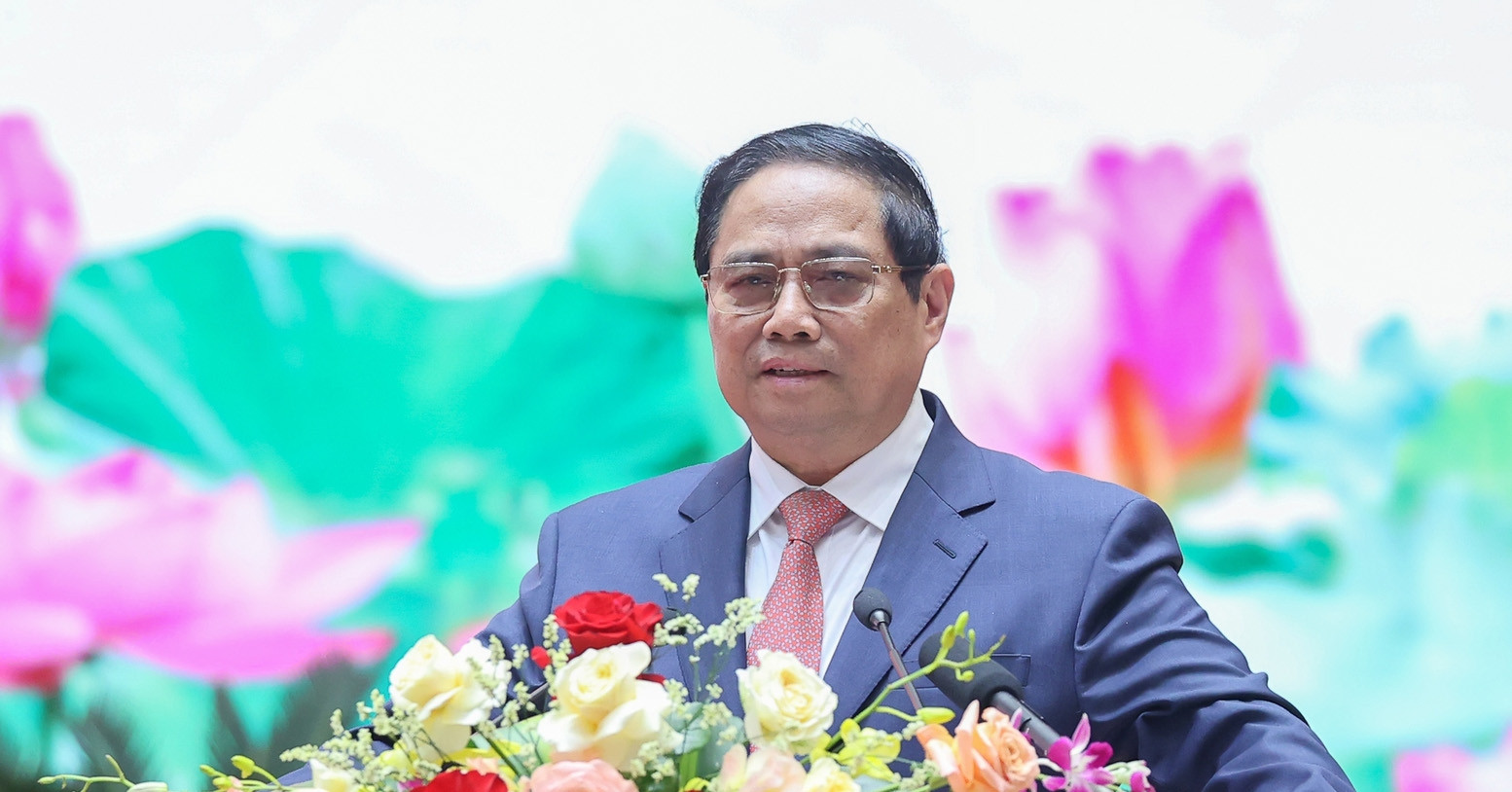 Thủ tướng yêu cầu tập trung đào tạo, bồi dưỡng chỉ huy trưởng quân sự