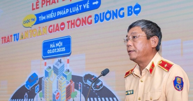 Tìm hiểu pháp luật để khẩu hiệu 'ATGT là hạnh phúc của mọi nhà' thành hiện thực