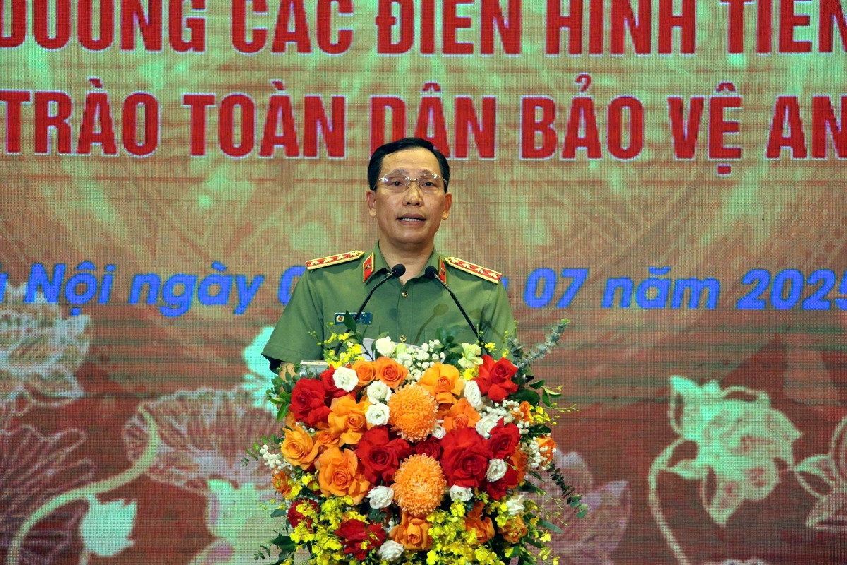 Tôn vinh 39 tập thể, cá nhân trong 'Ngày hội toàn dân bảo vệ an ninh Tổ quốc'
