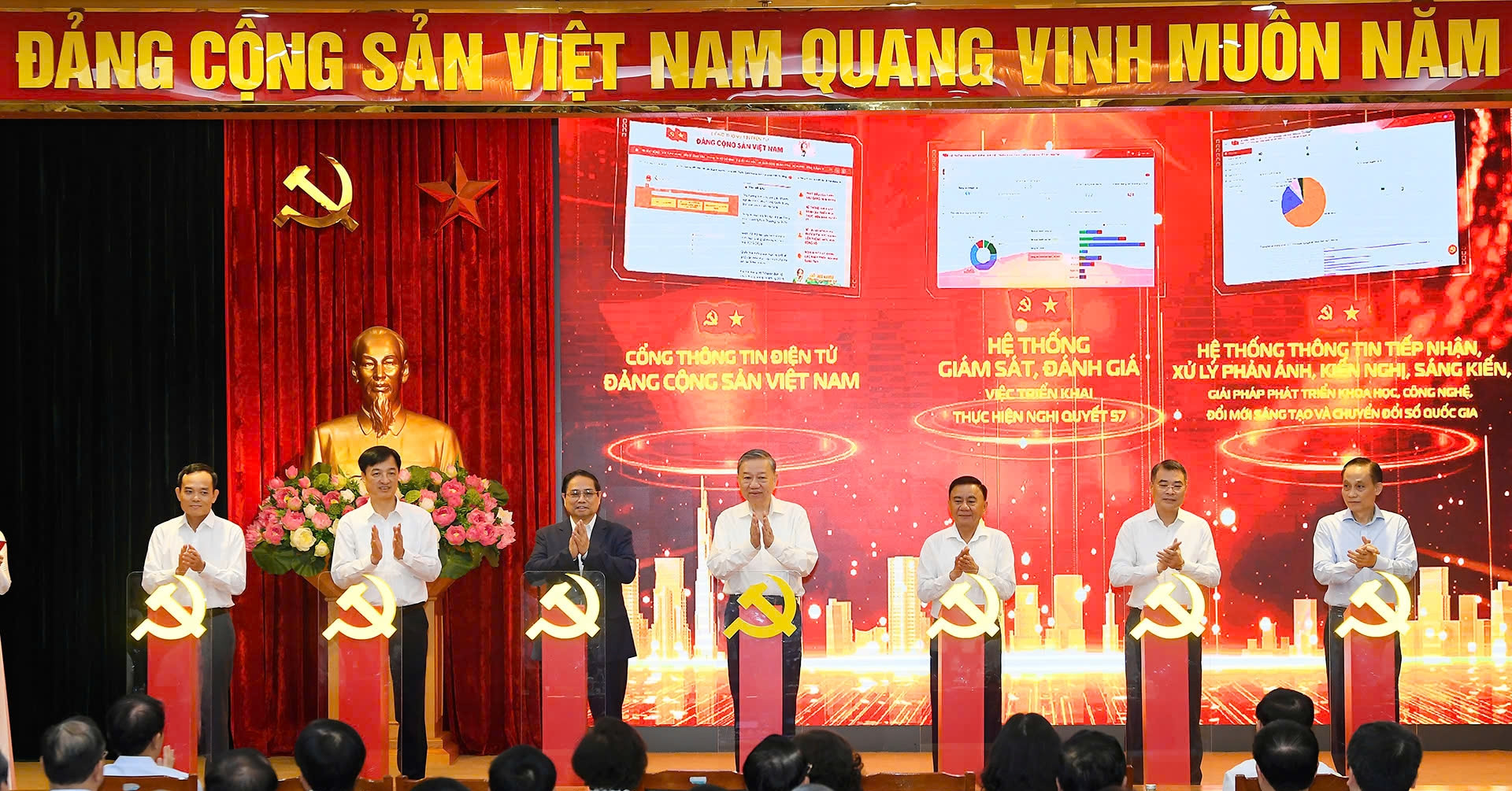 Tổng Bí thư và Thủ tướng bấm nút ra mắt 3 nền tảng số phục vụ Nghị quyết 57