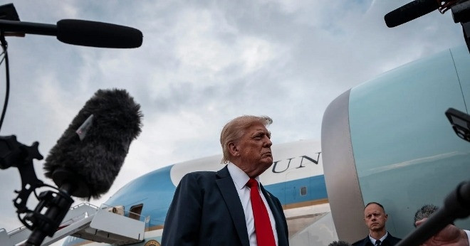 Ông Trump gây tranh cãi vì kể chuyện liên quan đến kẻ đánh bom khét tiếng ở Mỹ
