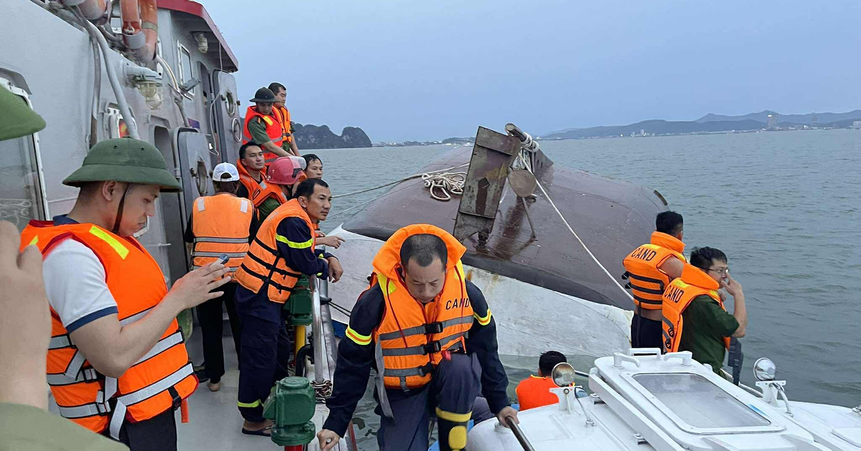 &amp;apos;Tàu Vịnh Xanh 58 mất kết nối GPS, hành khách không thể tự gửi tín hiệu cầu cứu&amp;apos;