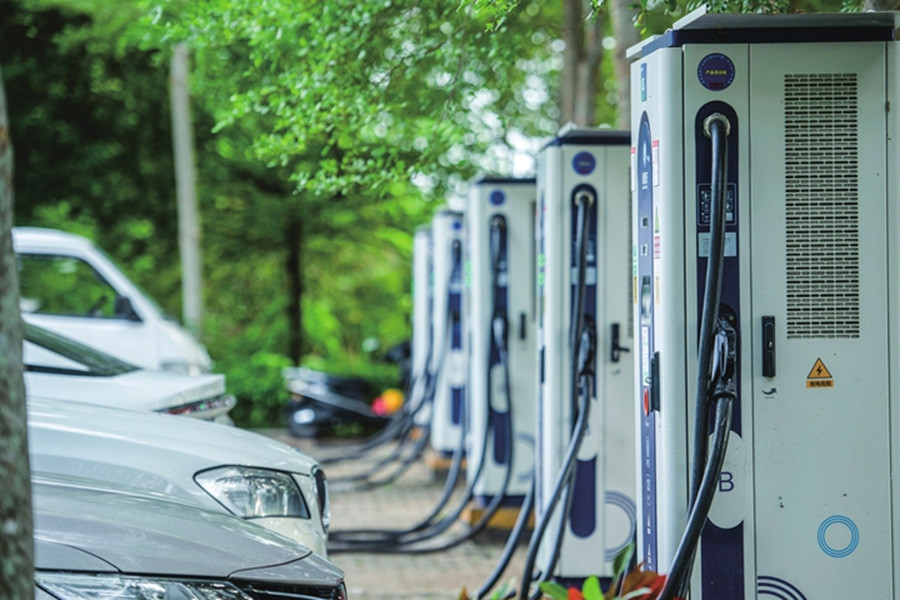 Trung Quốc phát triển mạng lưới sạc nhanh xe điện