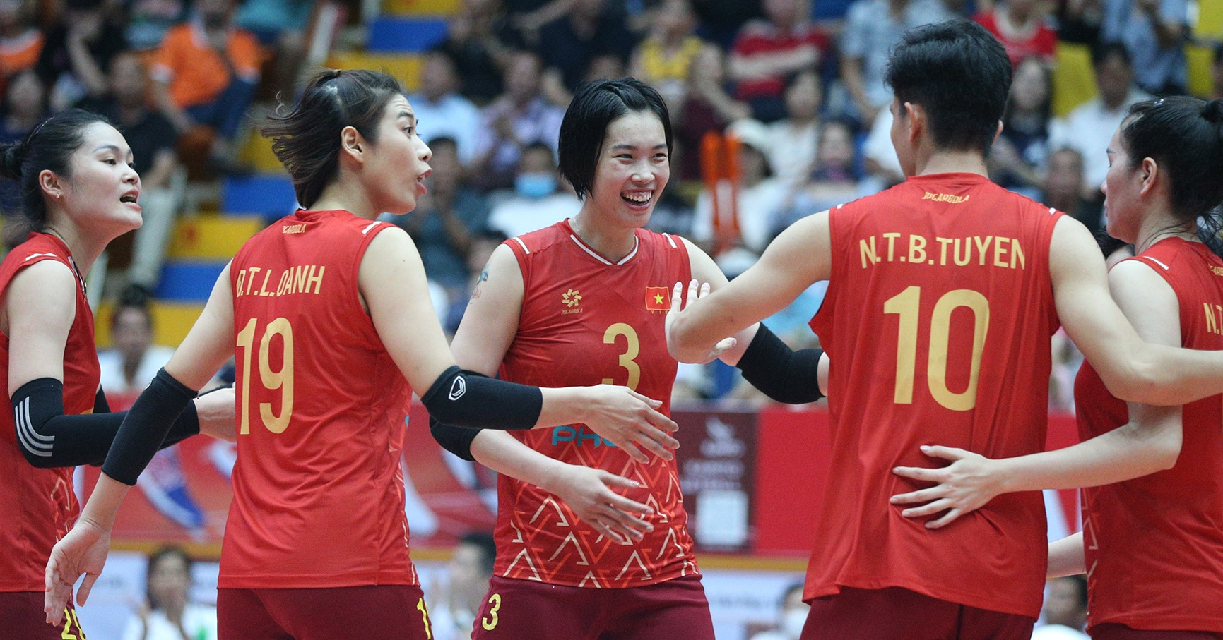 Tuyển bóng chuyền nữ Việt Nam chốt danh sách, chờ đấu Thái Lan