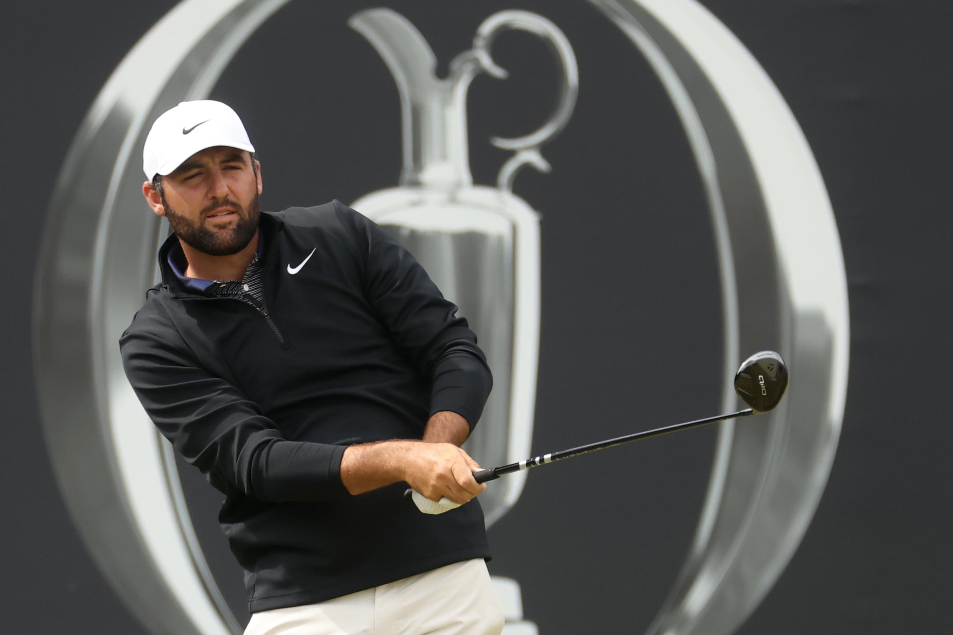 Vòng 3 The Open 2025: Scottie Scheffler và hình bóng Tiger Woods
