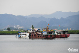 W-tau lat 1.jpg