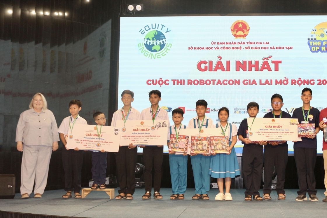 118 học sinh Gia Lai lần đầu thi tài năng Robotacon