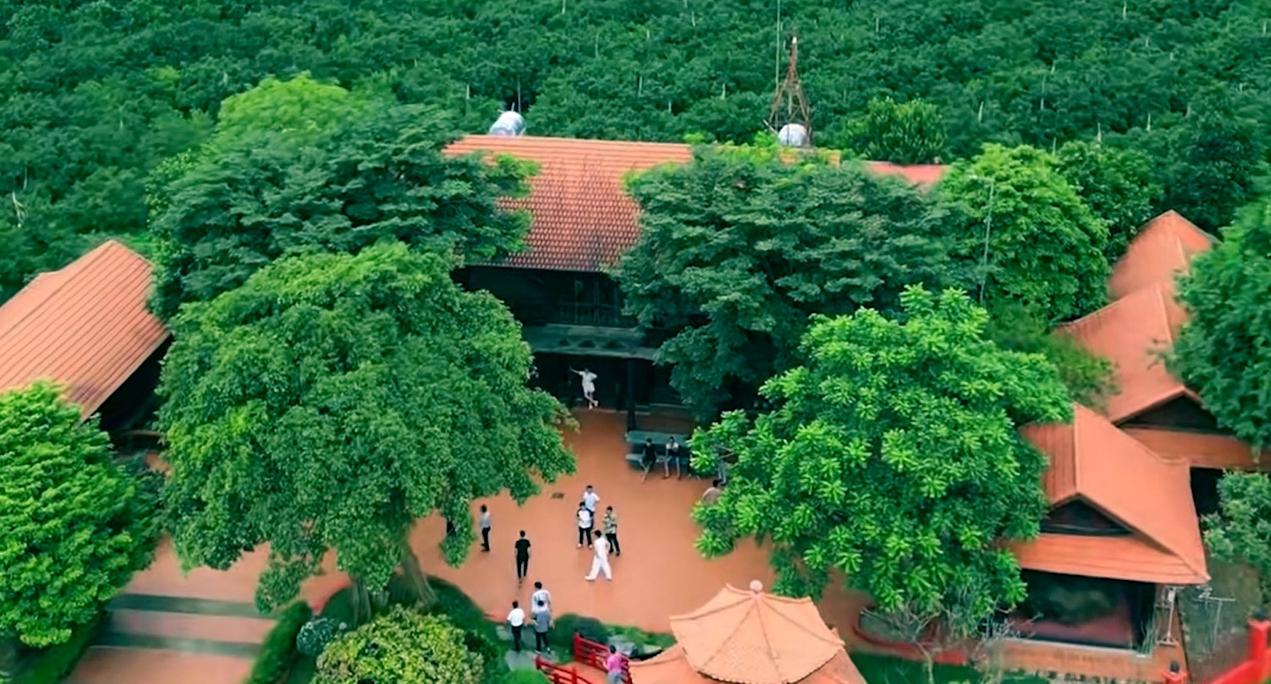 a1can canh kham xet 84544.jpg