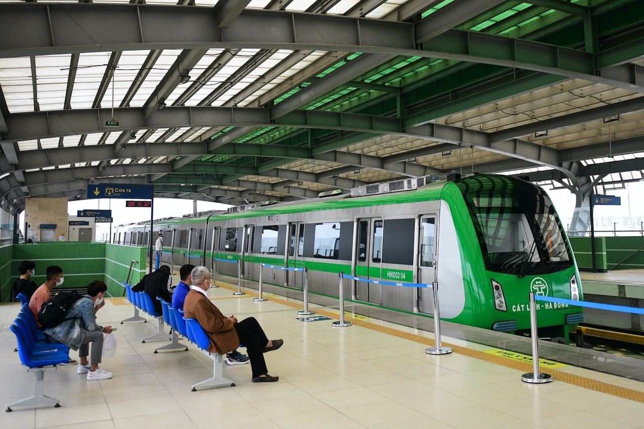 Hà Nội có thể sơ tán dân, tạm dừng 2 tuyến Metro đối phó bão số 3
