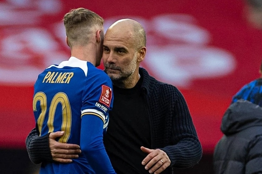 Man City vung 170 triệu bảng đưa Cole Palmer về lại cho Pep