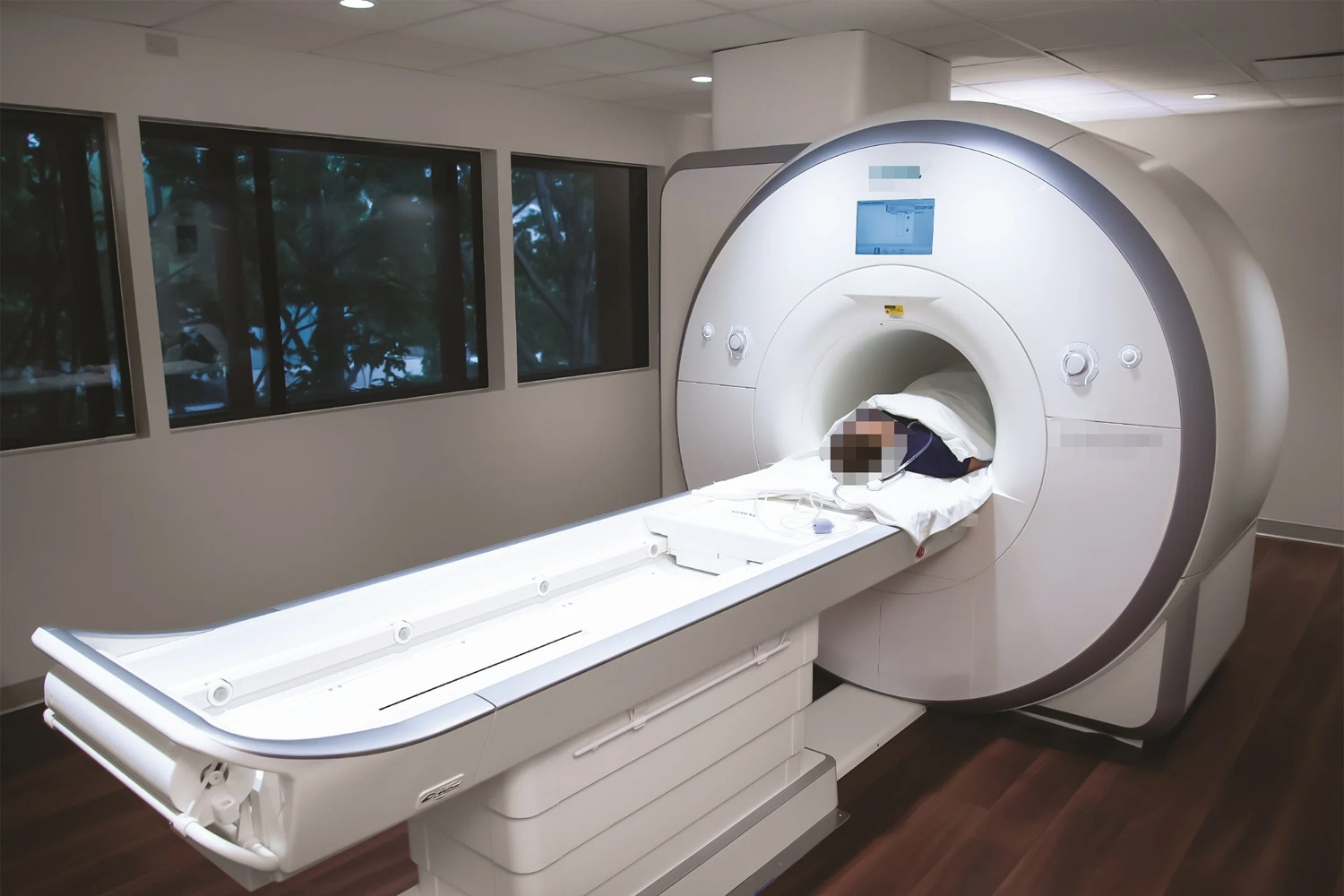 Người đàn ông tử vong trong phòng chụp MRI, vật dụng gì tuyệt đối cấm mang vào?
