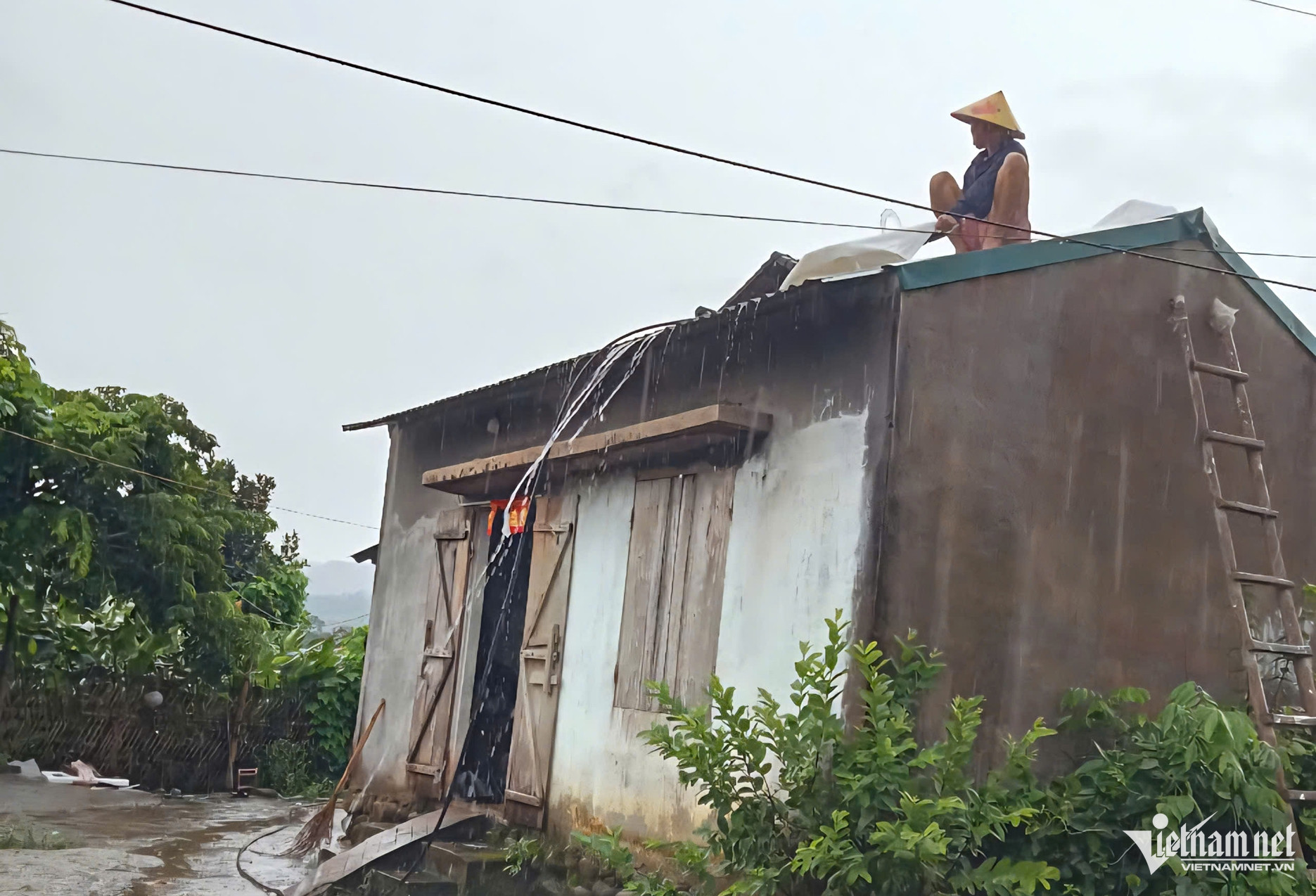 W-Cán bộ vùng cao   2.jpg