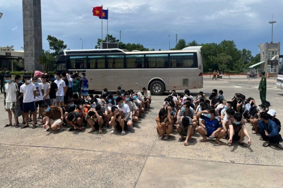 161 người Việt Nam tham gia lừa đảo trực tuyến tại Campuchia bị trục xuất
