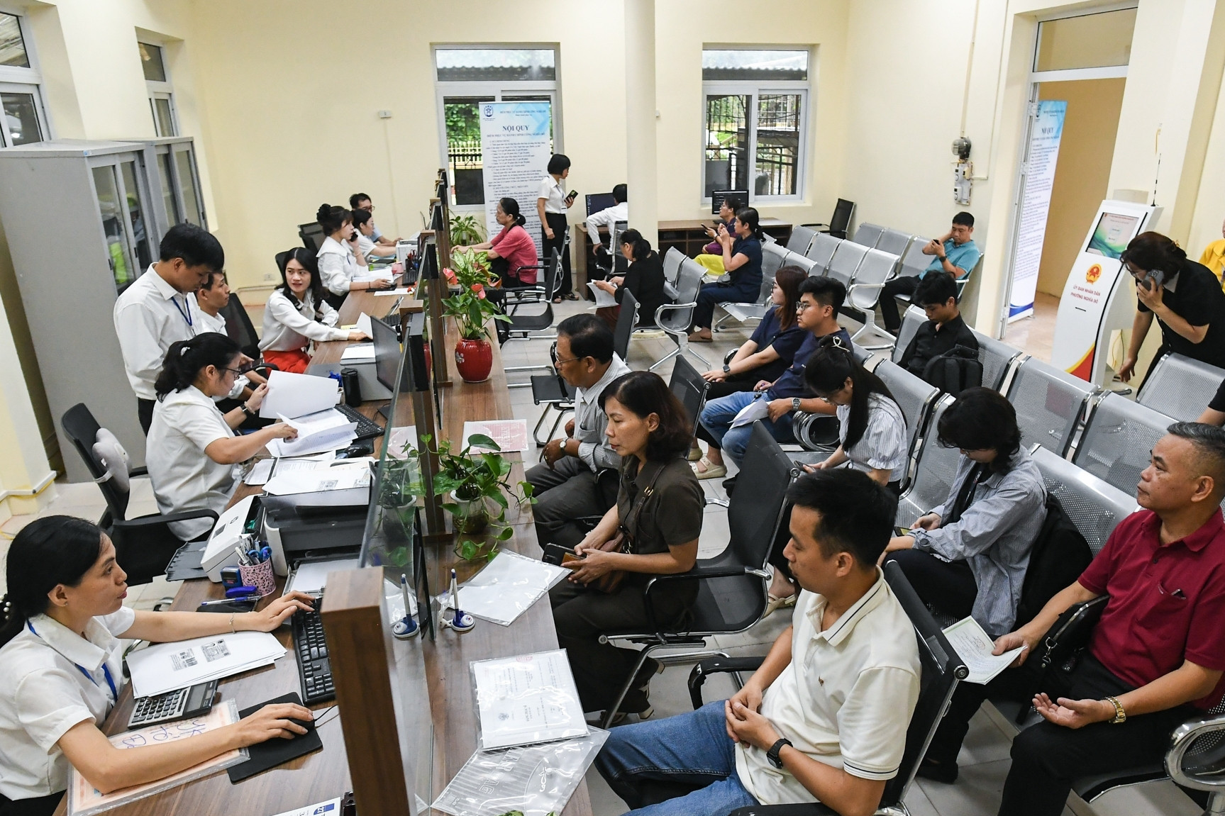 Công chức được trả lương theo vị trí việc làm trước ngày 1/7/2027