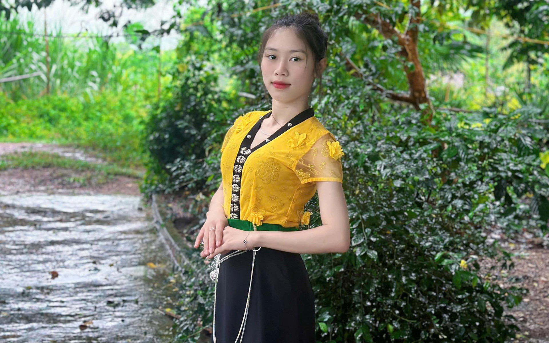 694498a9 d42c 498b b155 f47c86db2a7a copy.jpg