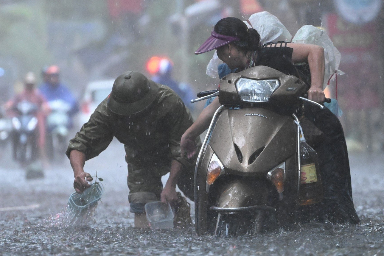 Bão số 3 Wipha đổ bộ đất liền, Hà Nội ảnh hưởng như thế nào?