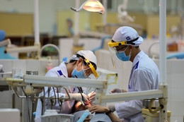 Bộ GD-ĐT công bố điểm sàn nhóm ngành sức khỏe năm 2025