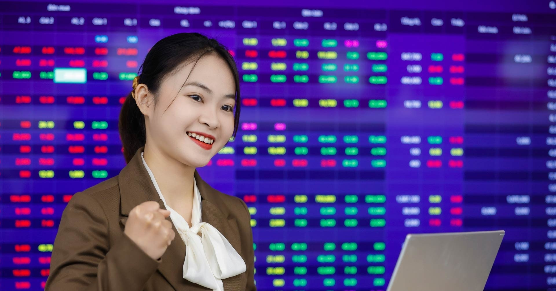 Cá Nhân Chuyển Nhượng Chứng Khoán Có Thể Bị Đánh Thuế 20%: Bộ Tài Chính Đề Xuất