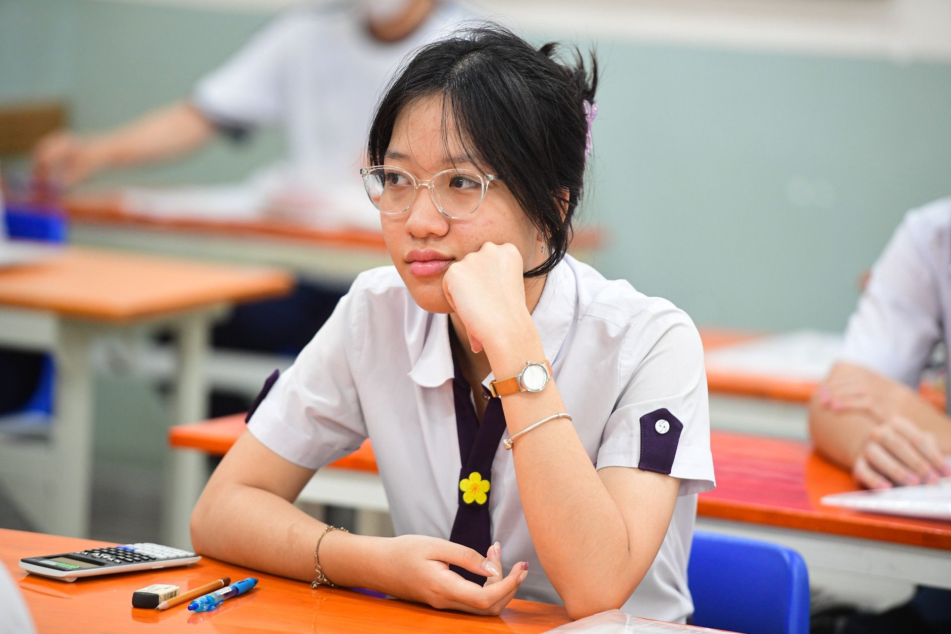 Chênh hơn 2 điểm giữa học bạ và thi tốt nghiệp, giáo viên nhẹ tay hay đề thi khó?