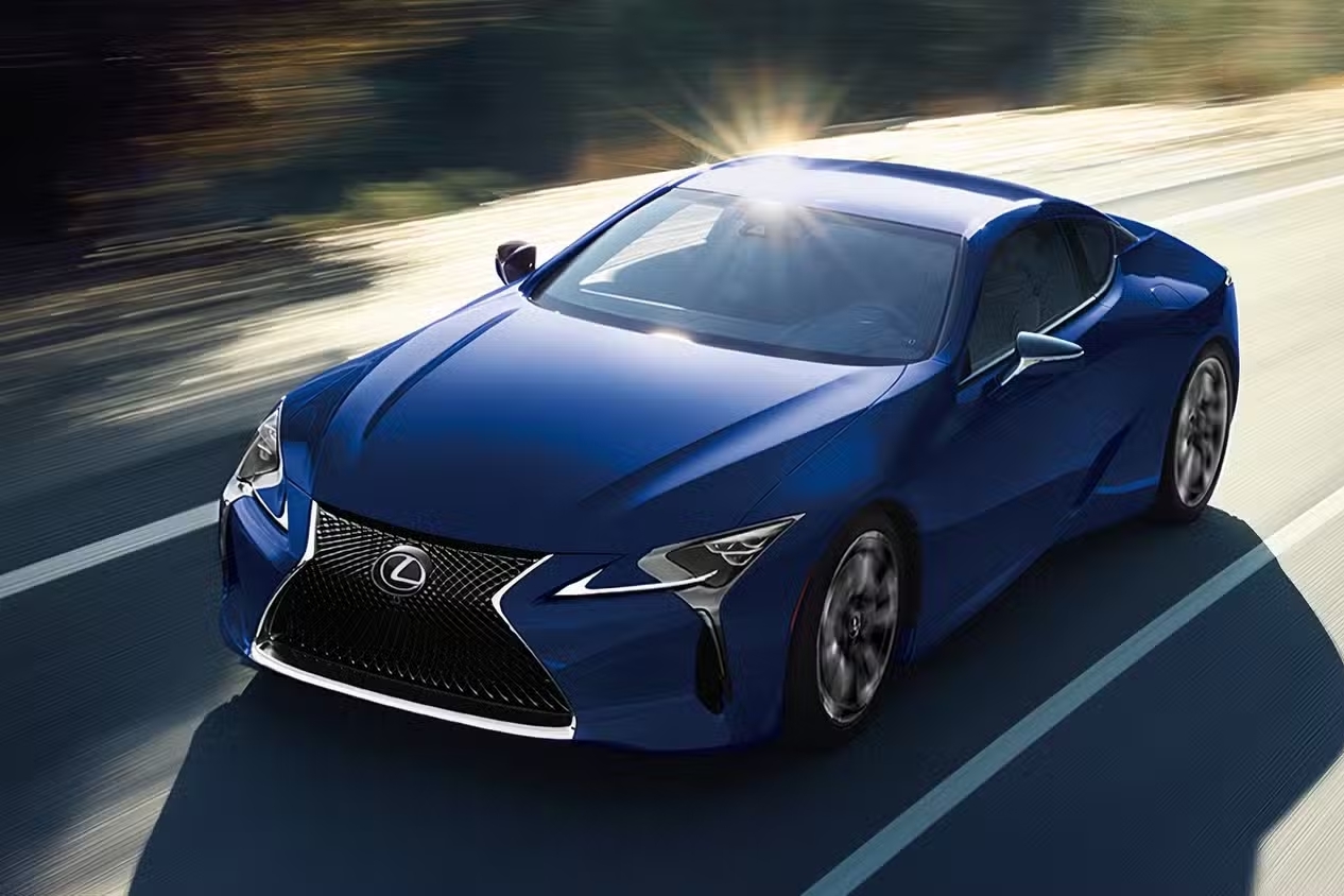 Lexus khai tử mẫu xe đẹp nhất của mình vì chỉ bán được vài chiếc mỗi năm