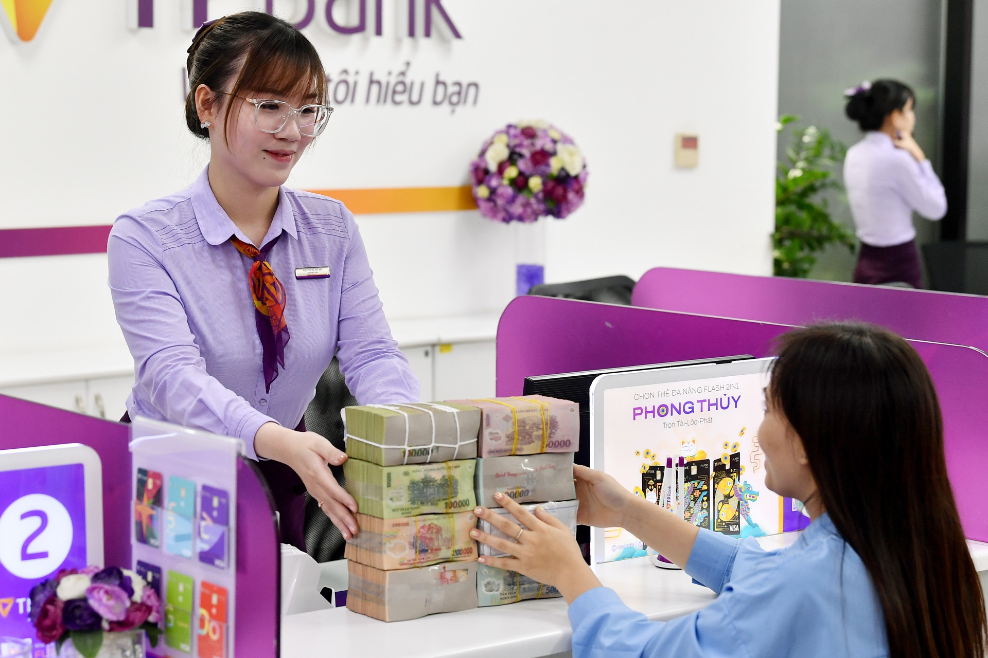 Loạt ngân hàng ở Hà Nội, Hải Phòng, Quảng Ninh... tạm đóng cửa vì bão số 3