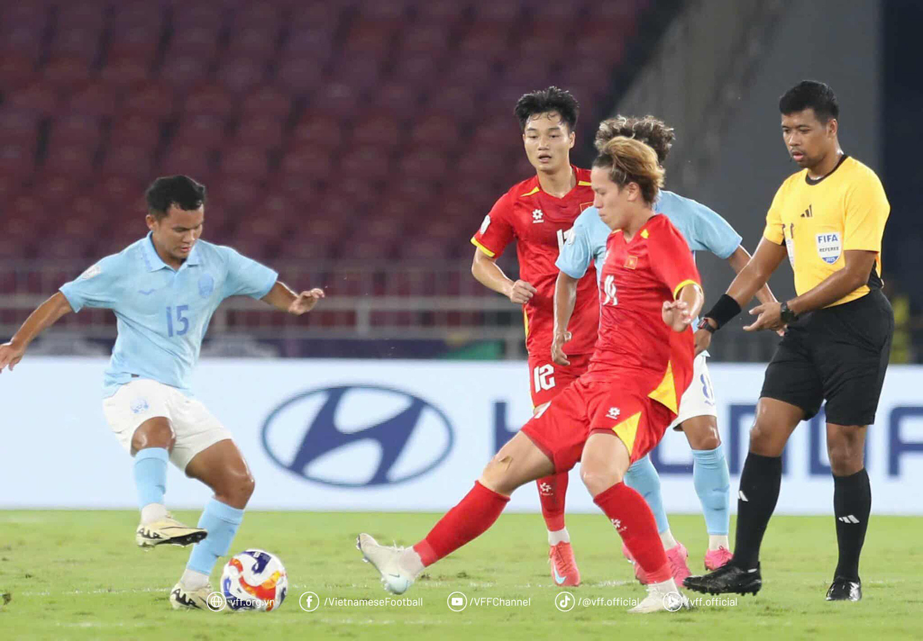 u23 viet nam vs capuchia 6.jpg
