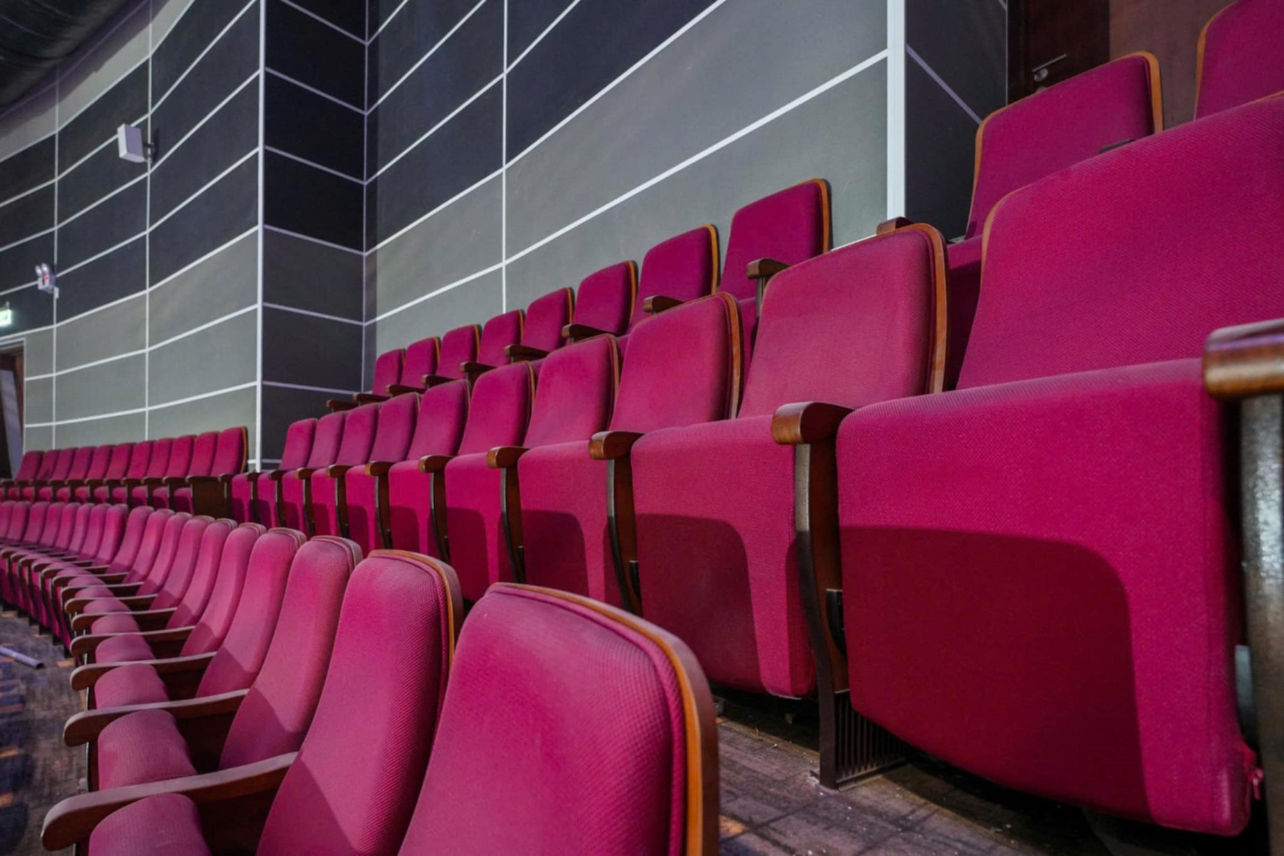 16038561 fe15 4b89 96a1 d554a5e98e7b.jpg