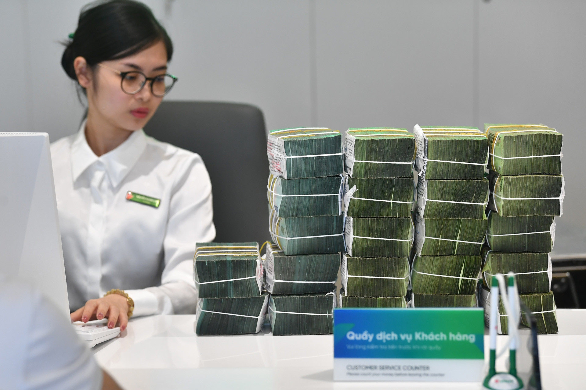 Lãi suất ngân hàng hôm nay 23/7/2025: Chuyện lạ lùng trên thị trường lãi suất
