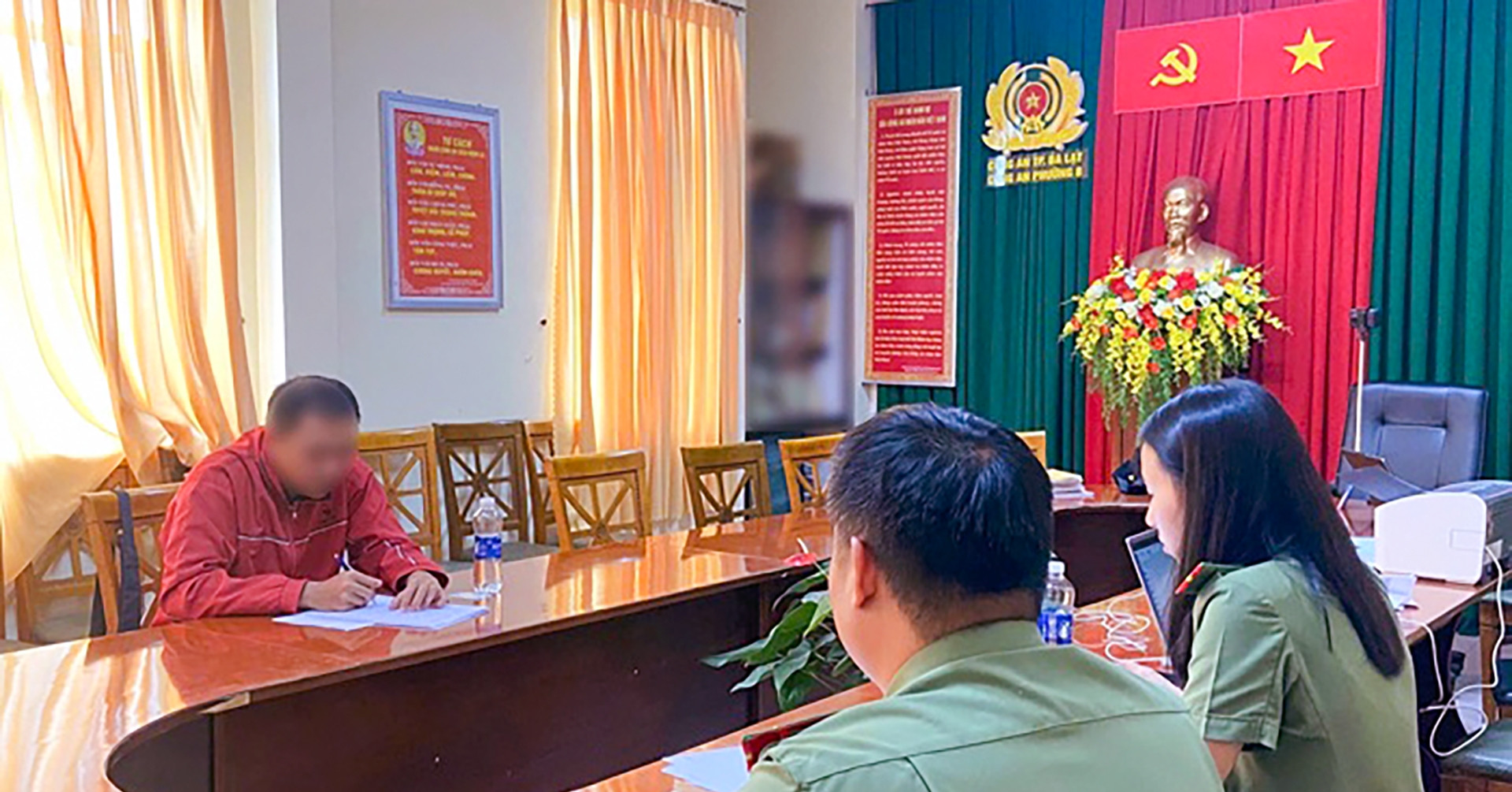 5 người bị triệu tập vì đăng tin sai sự thật về Trường Đại học Yersin Đà Lạt