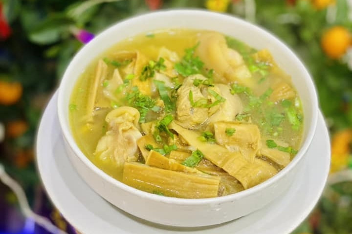 Cách nấu canh măng móng giò đơn giản, thơm ngon tại nhà