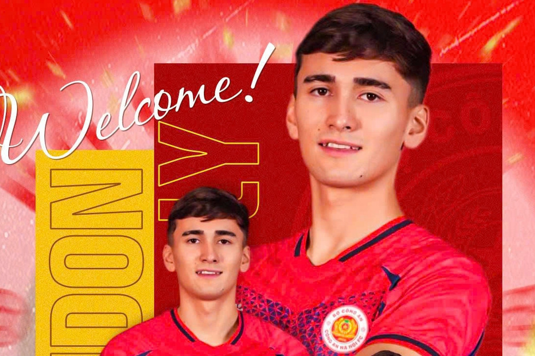 CAHN ra mắt hợp đồng 'bom tấn' cầu thủ Việt kiều chơi bóng ở Anh