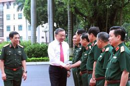 Cán bộ cấp cao Quân đội tham gia Trung ương phải thực sự nổi trội, có uy tín cao