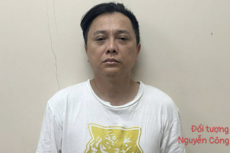 Công Trí sụp đổ