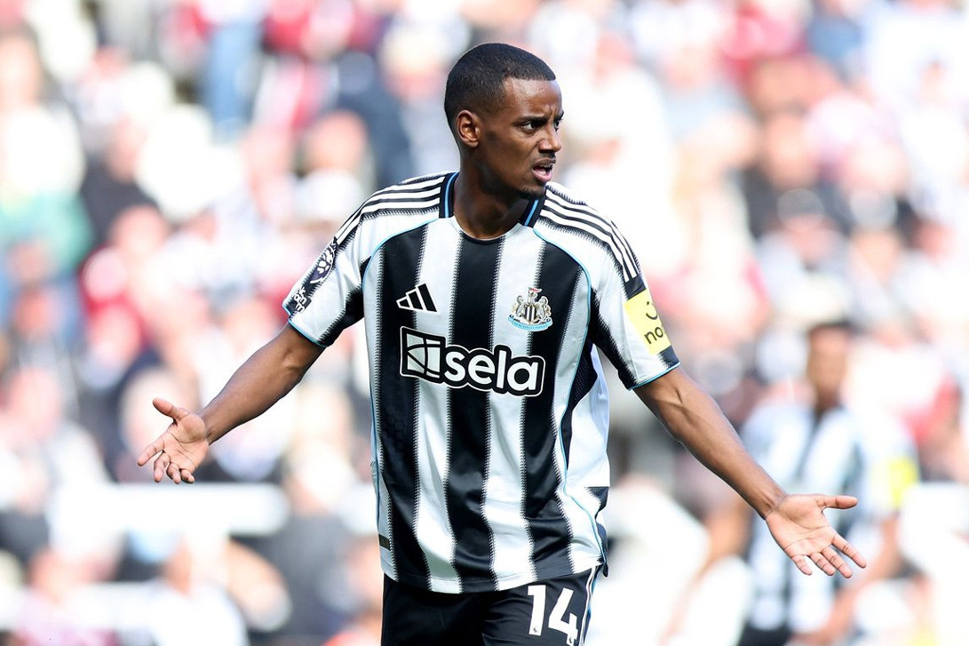 Isak đòi lương cao khiến Newcastle choáng váng
