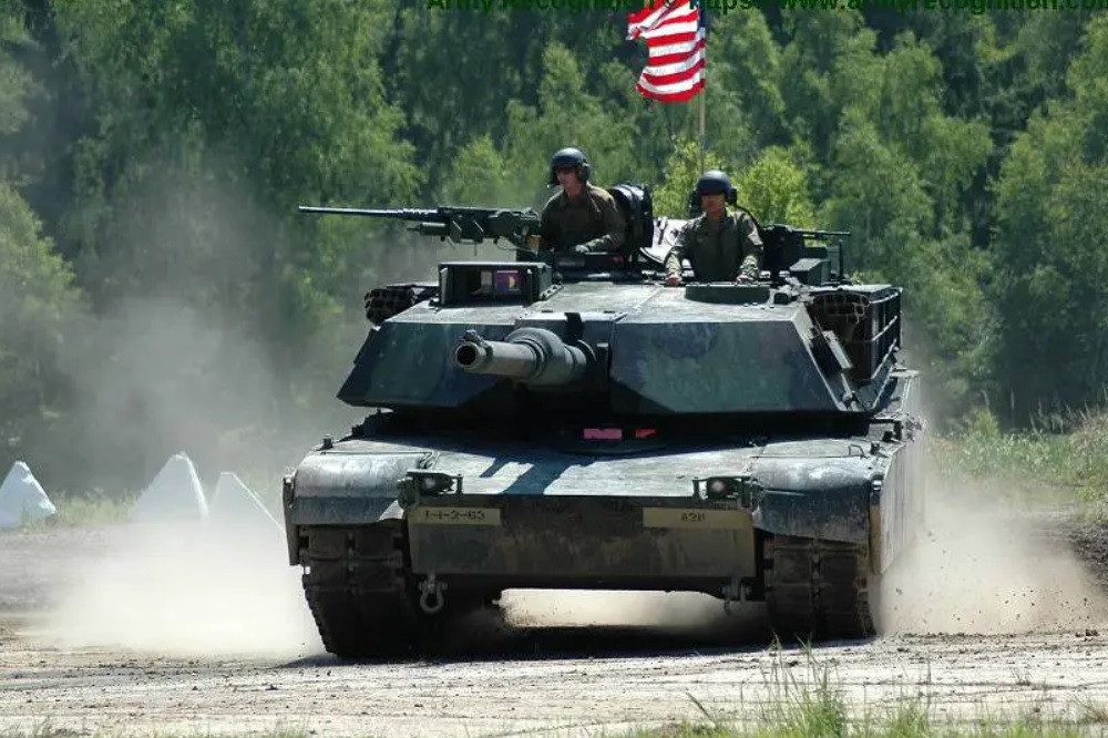 M1 TANKS.jpg