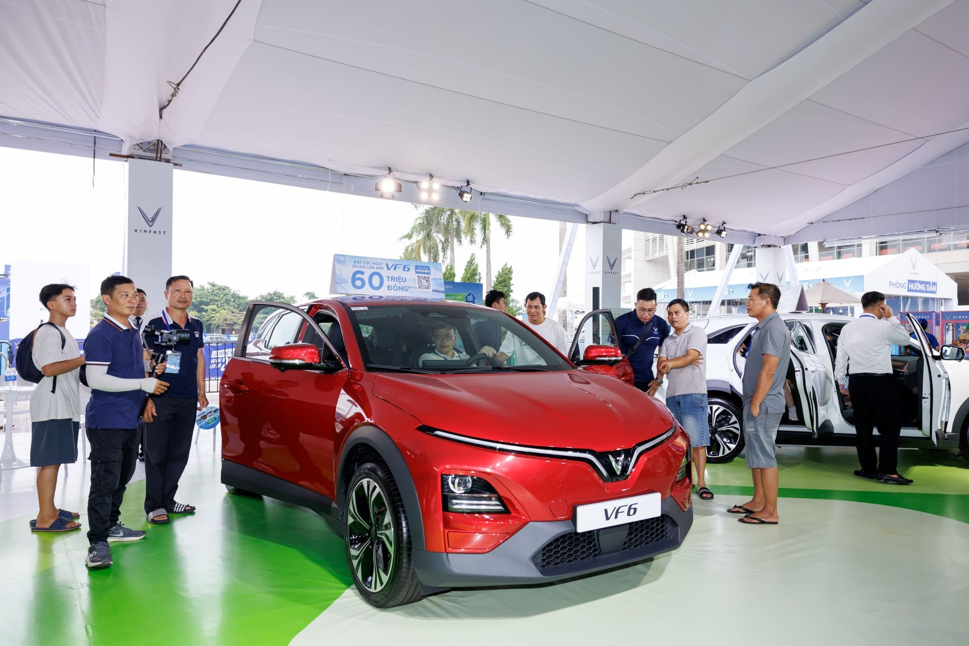 Mua xe máy chạy dịch vụ Xanh SM Platform từ… 0 đồng