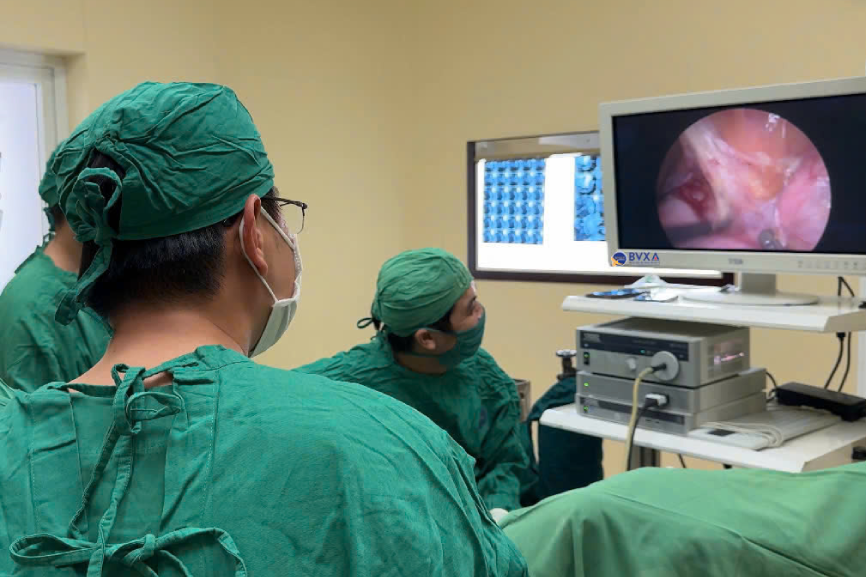 Tử cung của người phụ nữ 'rơi ra bên ngoài'