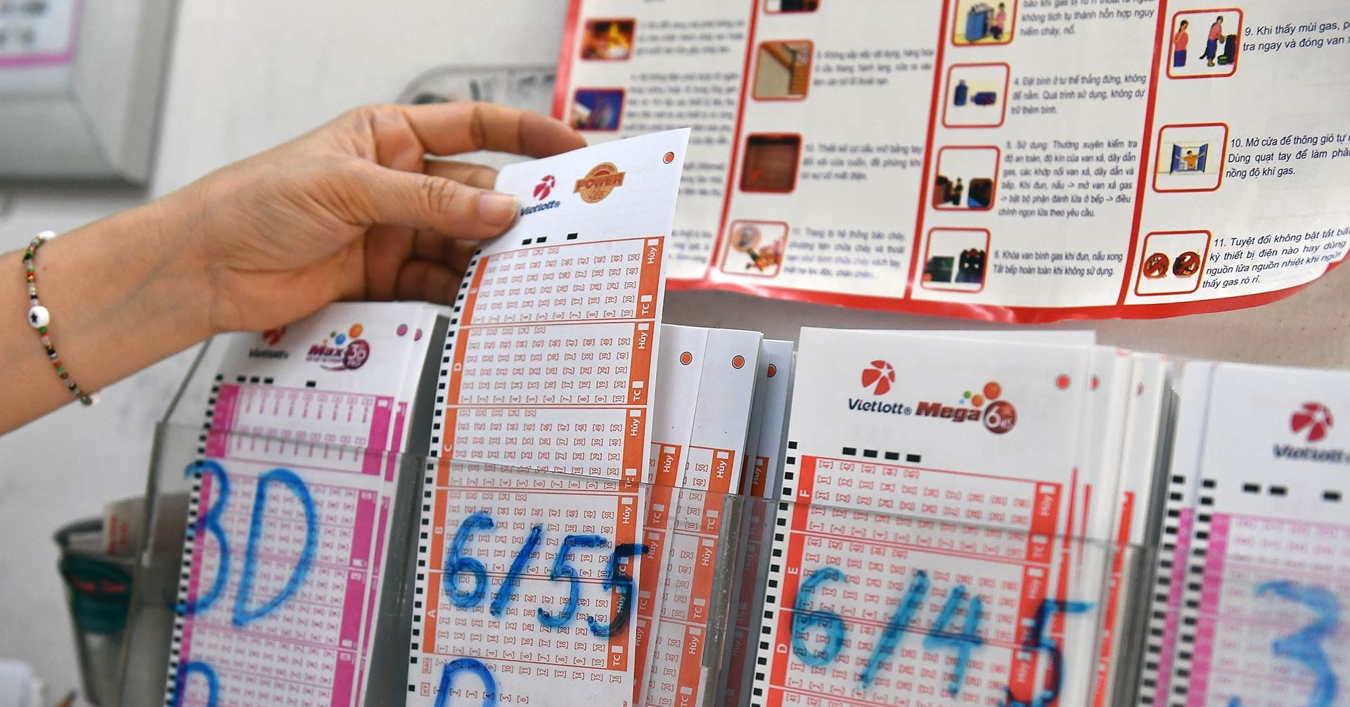 Vietlott tìm thấy vé số trúng độc đắc hơn 25,5 ...