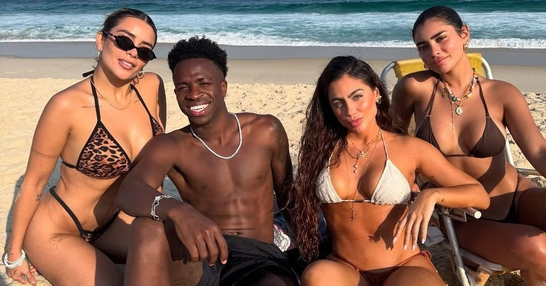 Vinicius bên 3 chân dài nóng bỏng, đọ độ ăn chơi với Lamine Yamal