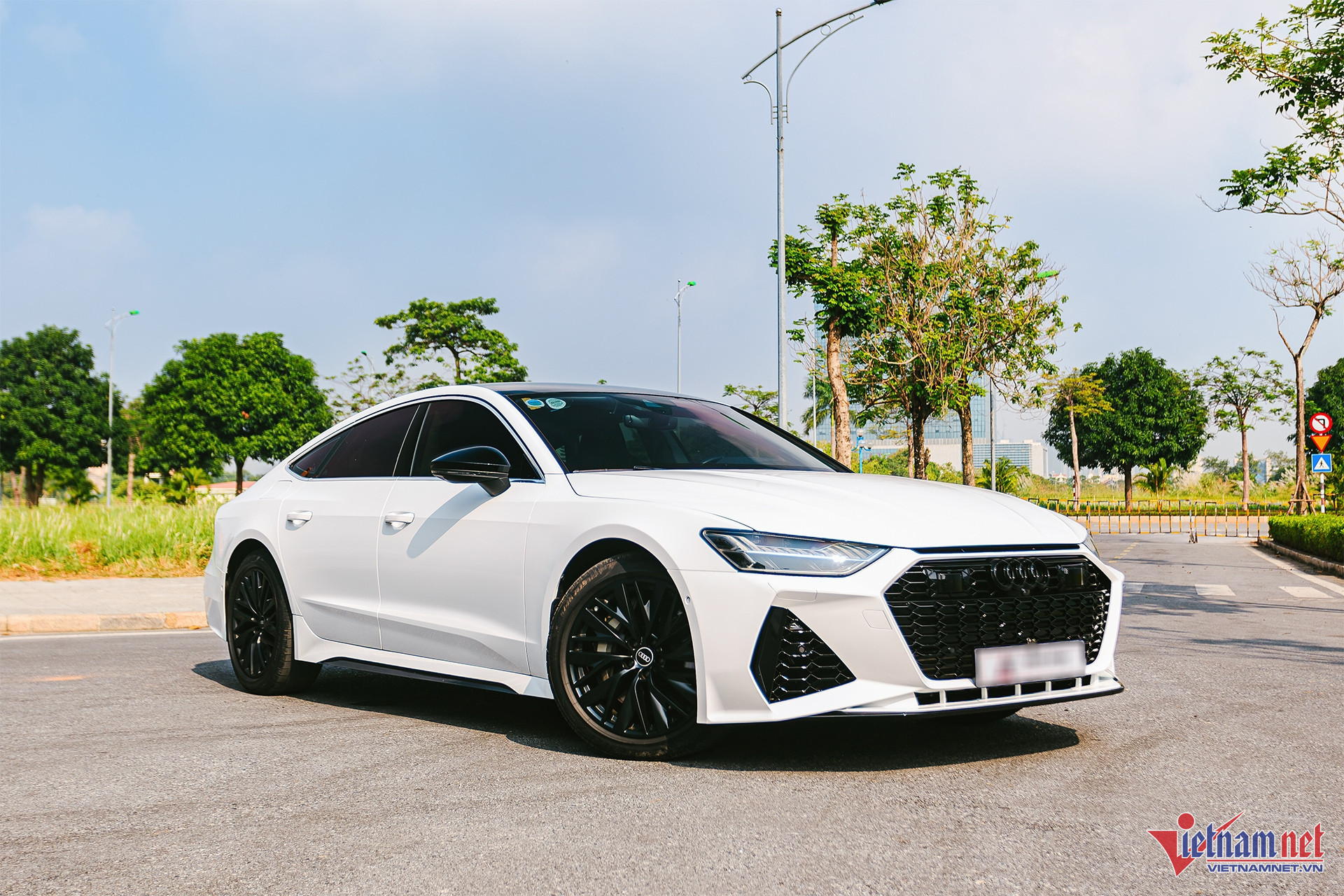 W-sieu xe 1.jpg