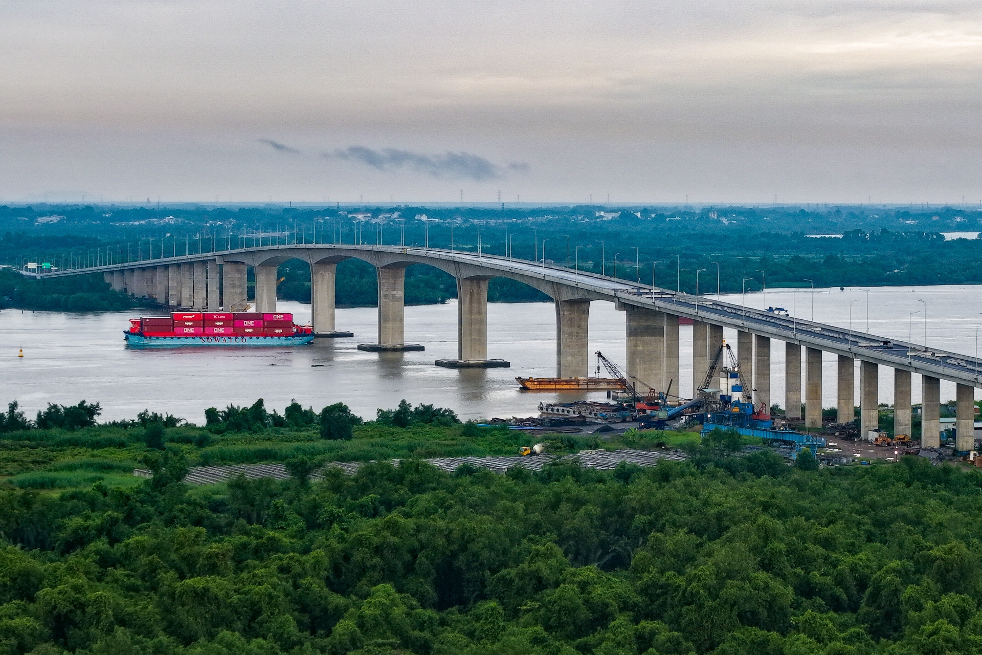Cầu Nhơn Trạch lớn nhất Vành đai 3 TPHCM chuẩn bị về đích