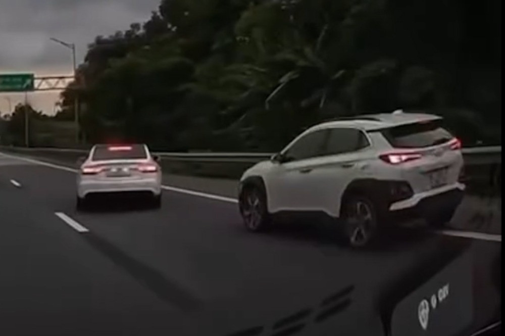 CSGT phat to roi.00_05_56_01.Still025.jpg