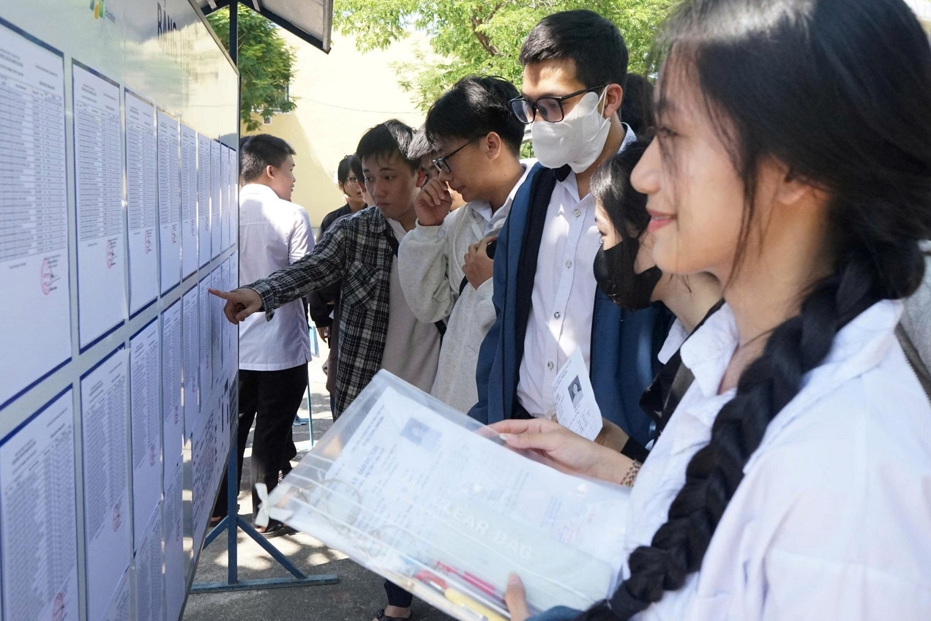 Đại học Đà Nẵng công bố điểm sàn 2025: Bách khoa vượt Y Dược, cao nhất 21,5 điểm