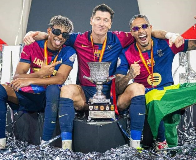 lamine yamal lewandowski raphinha FCB.jpeg